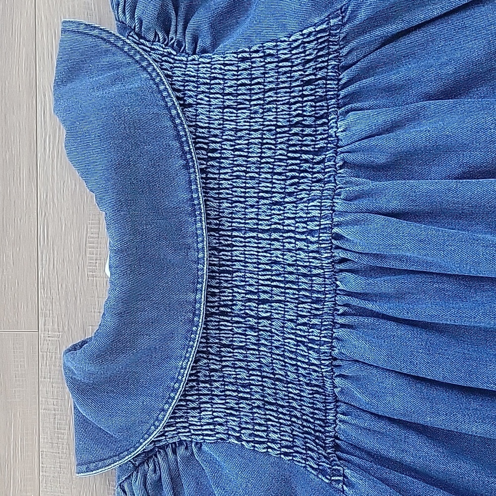 NWOT Priv Jennie Smocked Dress Size S - Picture 5 of 7